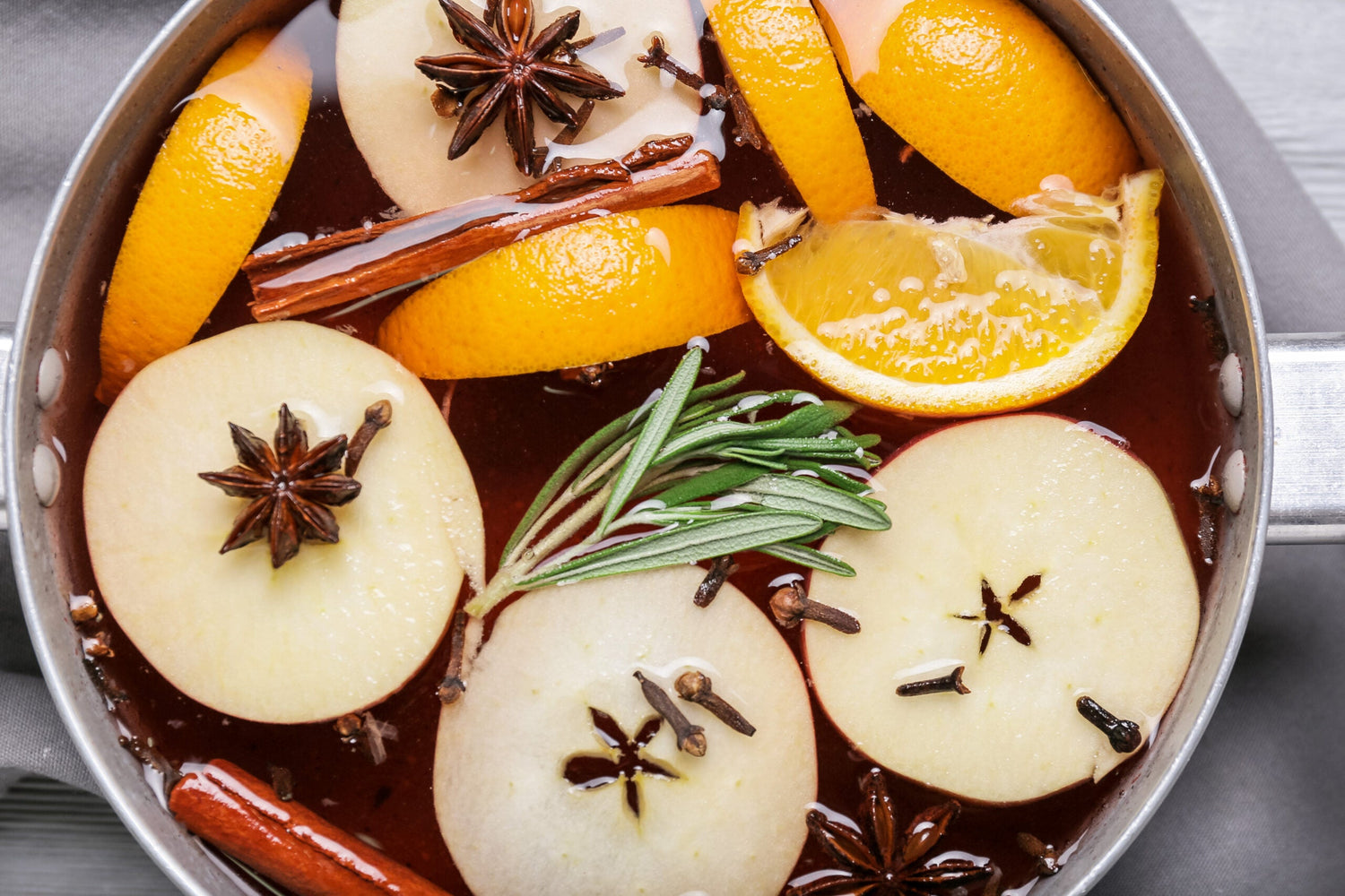 What is a Simmer Pot and how to make your own Divine Intentions