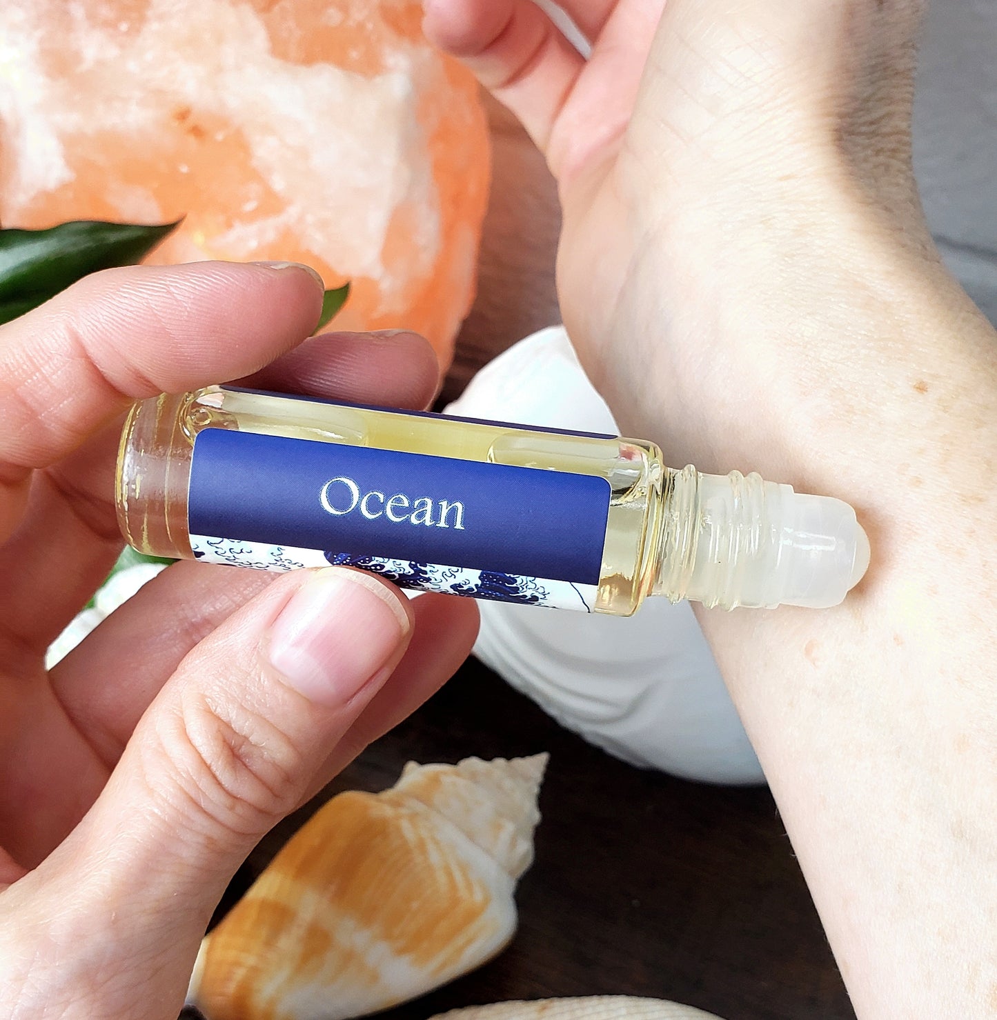 Shadow Scents Ocean Roll-On Perfume Body Oil Fresh & Light Aquatic Unisex Fragrance, Coastal Scent