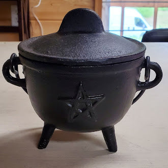 4.5 " Cast iron Cauldron With Pentagram