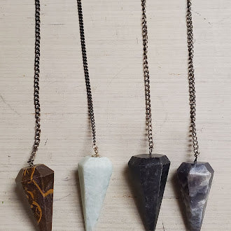 Assorted Faceted Pendulum