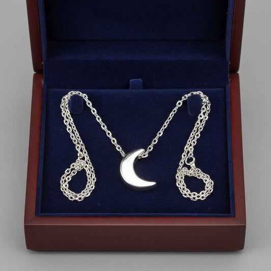 Crescent Moon Adjustable Necklace for Elegant Style