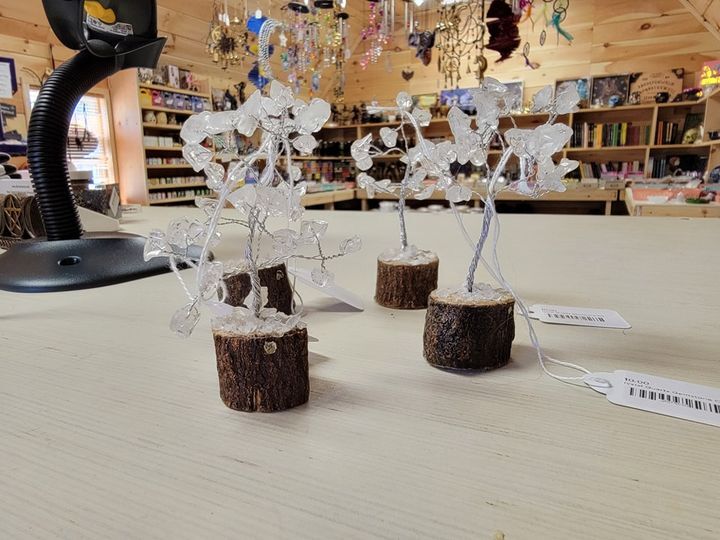 Crystal Quartz 100 Gemstone Chip Tree On Wood Base